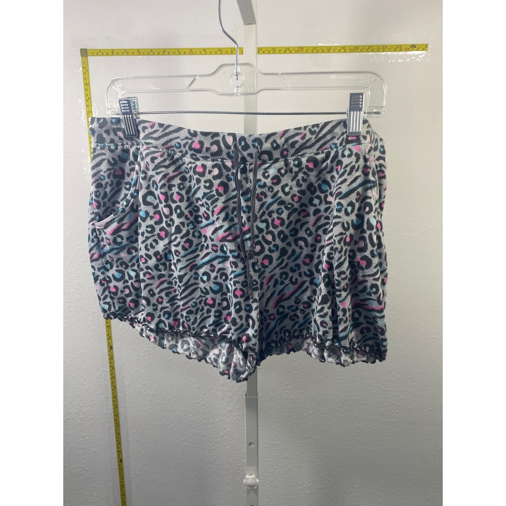 Secret Treasures Pajamaโ Shorts Womens Large Gray Pink Blue Leopard Zebra Print